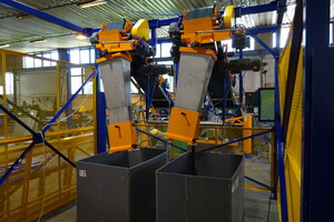 Trhací, spojovací a ukládací stroj gumových pásků