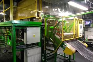 Vstupní část chladící linky gumárenských směsí