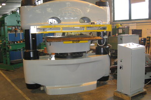 Žehlící stroj SVIT 07495